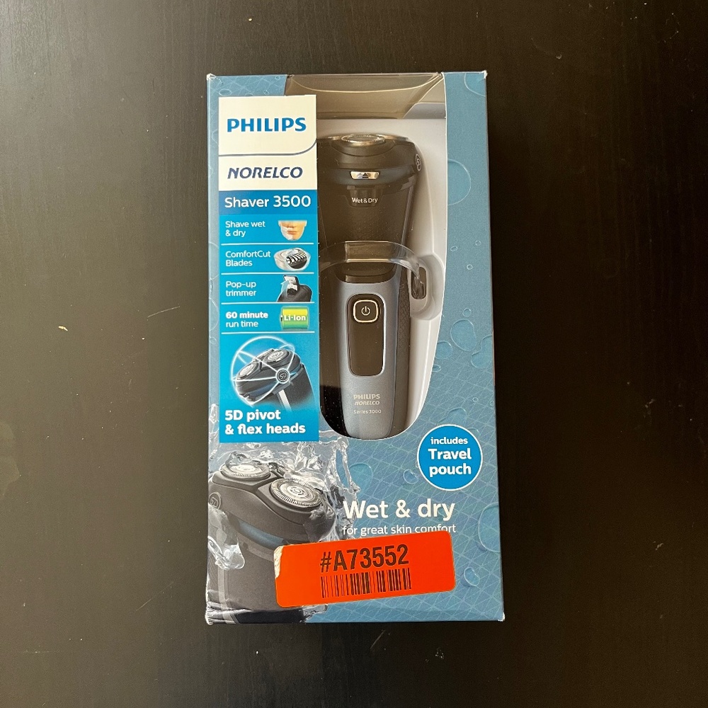 BRAND NEW!! PHILIPS NORELCO SHAVER 3500.